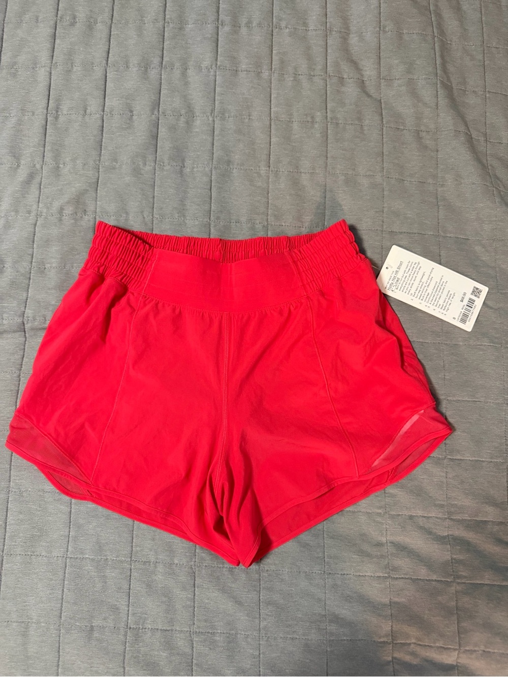 Lululemon - Hotty Hot High-Rise 4inch Shorts - Size 8